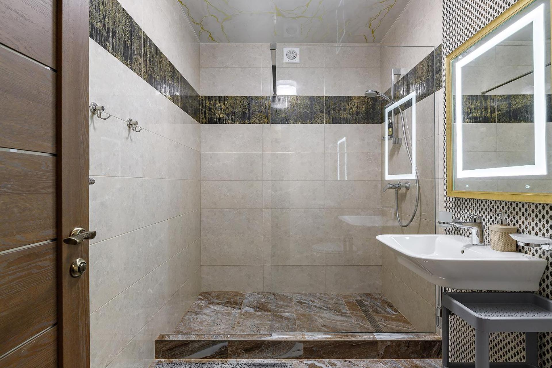 Historic Apartment Sofia In The Old Town Лвив Екстериор снимка
