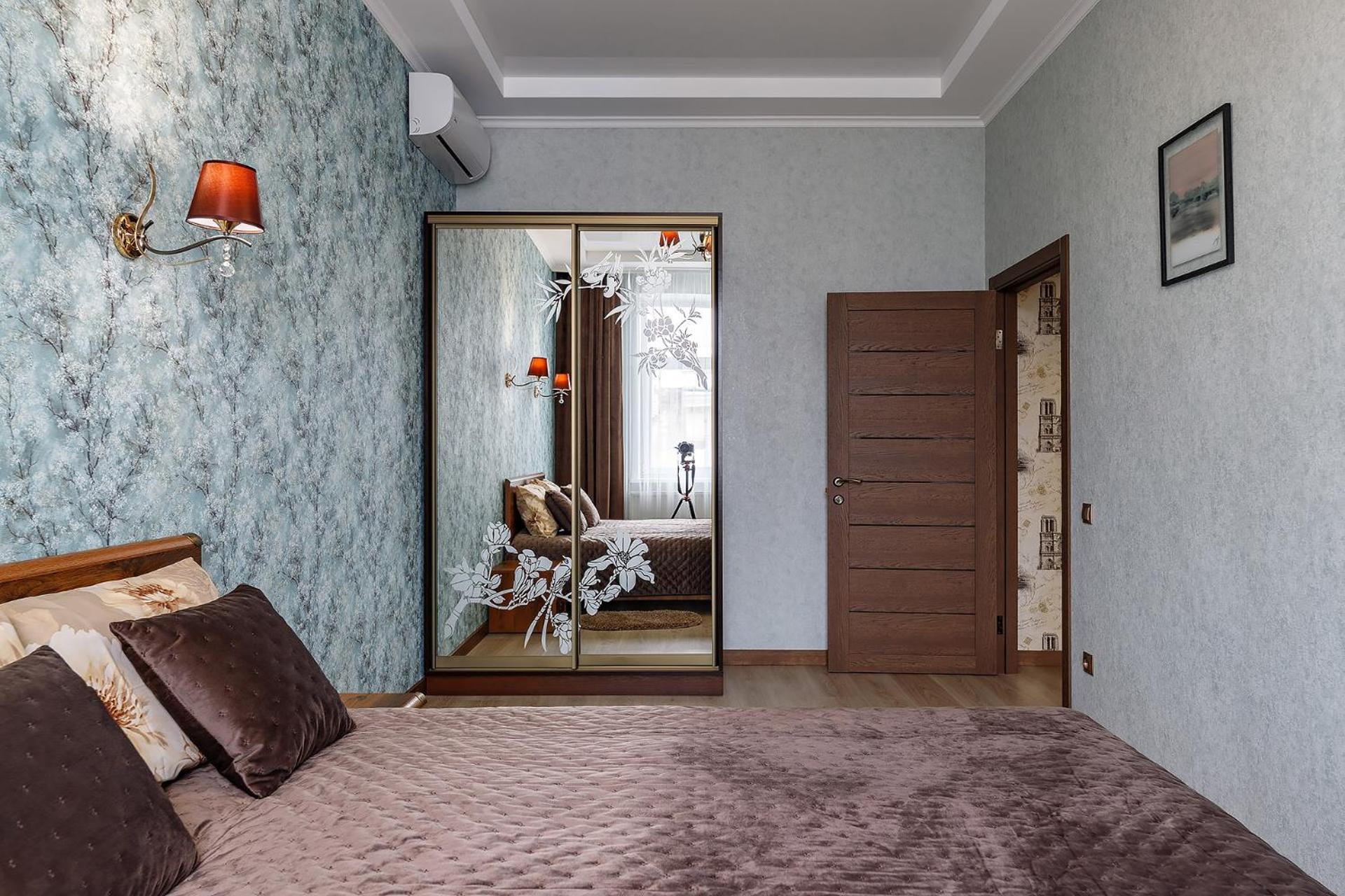 Historic Apartment Sofia In The Old Town Лвив Екстериор снимка